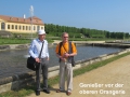 005-Besucher vor der oberen Orangerie