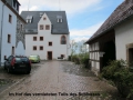 7 Schlosshof