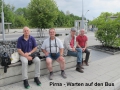 1 - Pirna-Warten auf den Bus Kopie